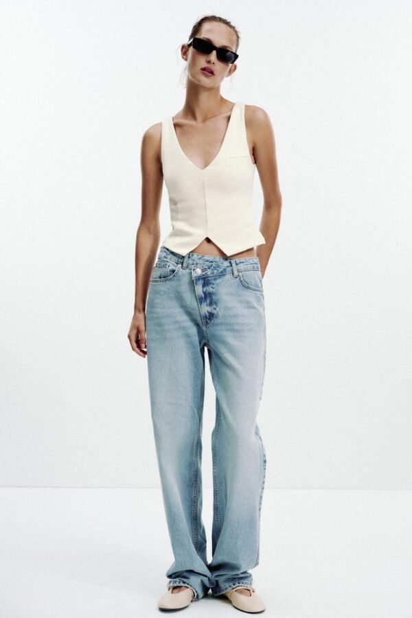 V-NECK INTERLOCK TOP - Image 6