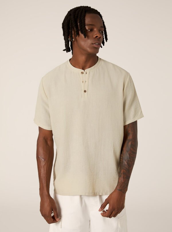 SERAPH COLLARED T-SHIRT - Image 9