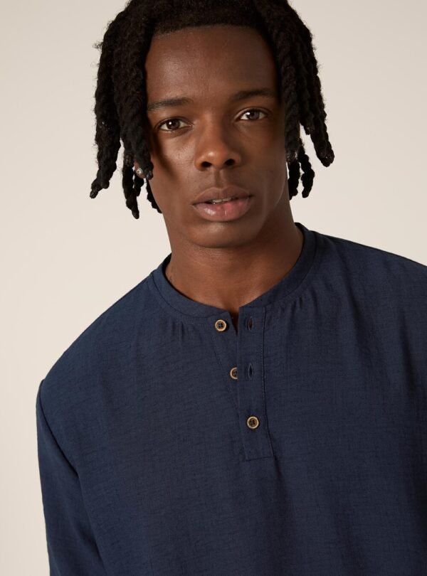 SERAPH COLLARED T-SHIRT - Image 4